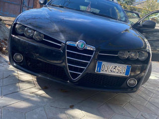 Alfa Romeo 159 foto 1