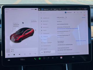 Tesla Model 3 foto 9