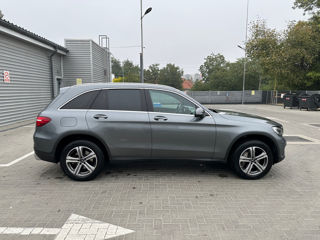 Mercedes GLC foto 4