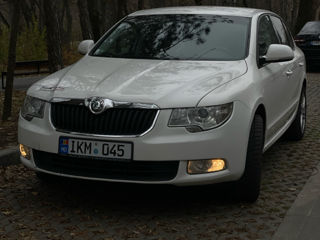 Skoda Superb foto 2