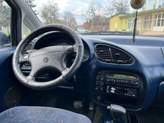 Volkswagen Sharan foto 5