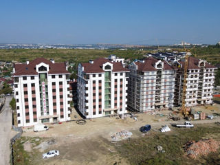 Apartament cu 3 camere, 98 m², Durlești, Chișinău foto 2