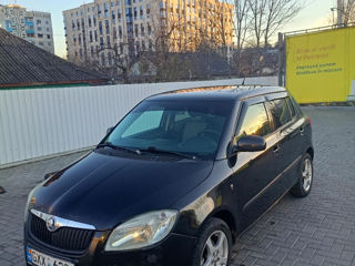 Skoda Fabia foto 2