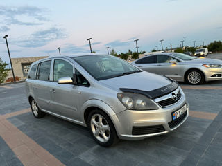 Opel Zafira foto 4