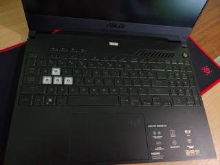 Vind laptop de jocuri (Продам игровой ноутбук). foto 3