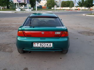 Mazda 323 foto 3