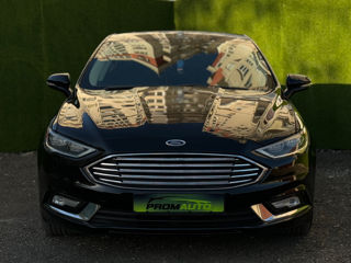 Ford Fusion foto 2