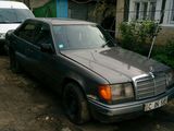 Mercedes Benz Series (W124) foto 4