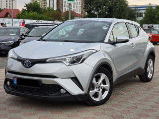 Toyota C-HR foto 1