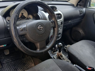 Opel Corsa foto 2