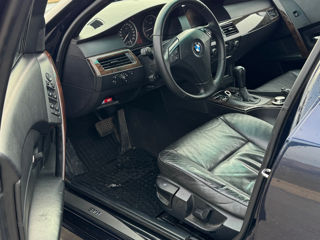 BMW 5 Series foto 7