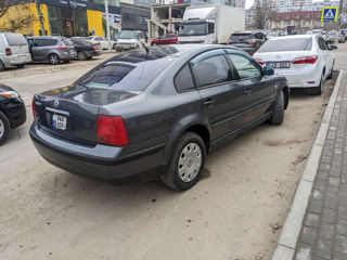 Volkswagen Passat foto 3