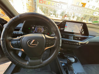 Lexus UX foto 4