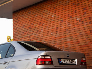 BMW 5 Series foto 5