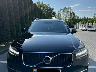 Volvo XC90 foto 1