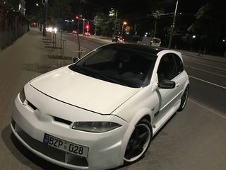 Renault Megane foto 9