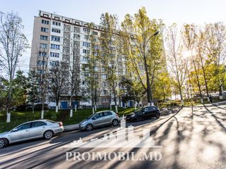 Rîșcani! 3 camere, mobilate, stare locativă bună! 76 mp, 39 500 euro! foto 8