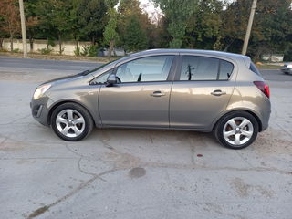 Opel Corsa foto 2