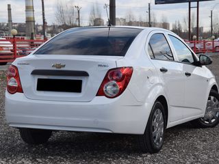 Chevrolet Aveo foto 4