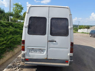 Mercedes sprinter foto 2