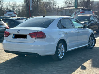 Volkswagen Passat foto 4