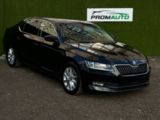 Skoda Superb foto 3