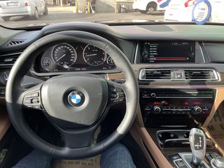 BMW 7 Series foto 6