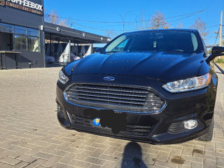 Ford Fusion foto 3