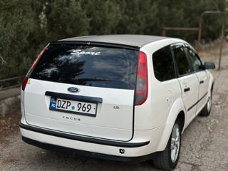 Ford Focus foto 4