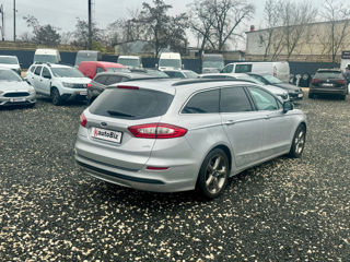 Ford Mondeo foto 2