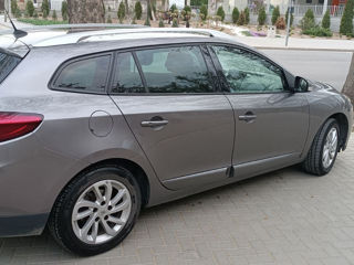 Renault Megane foto 2