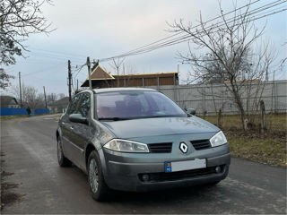 Renault Megane foto 2