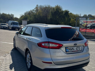 Ford Mondeo foto 5