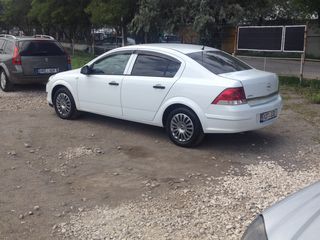 Opel Astra foto 4