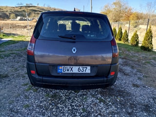 Renault Scenic foto 2