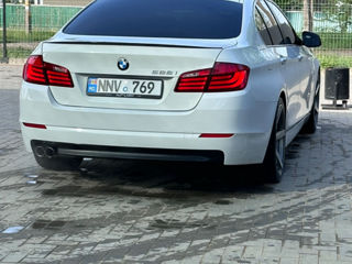 BMW 5 Series foto 2