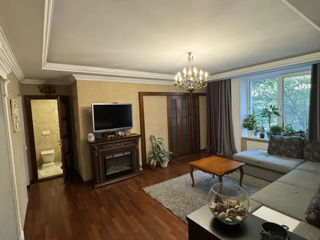 Apartament cu 2 camere, 75 m², Centru, Chișinău foto 2