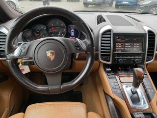 Porsche Cayenne foto 8