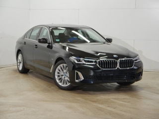 BMW 5 Series foto 2