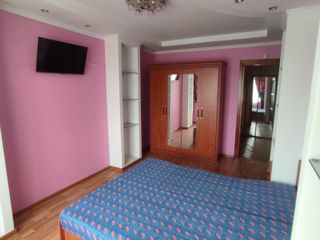 Apartament cu 2 camere, 70 m², Botanica, Chișinău foto 5