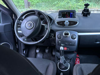 Renault Clio foto 5