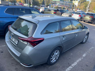 Toyota Auris foto 3