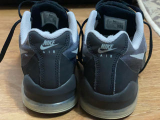 Nike air max invigor foto 2