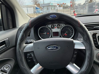 Ford Kuga foto 12