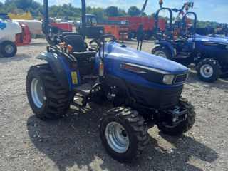 Tractor Compact Farmtrac La 200 Euro Lunar фото 3