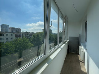 Apartament cu 3 camere, 73 m², Poșta Veche, Chișinău foto 6