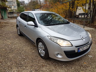 Renault Megane foto 2