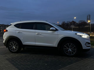 Hyundai Tucson foto 2