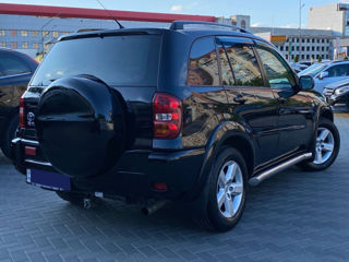 Toyota Rav 4 foto 3