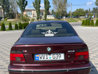 BMW 5 Series foto 6